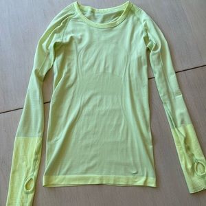 Lululemon swiftly tech l/s light neon yellow